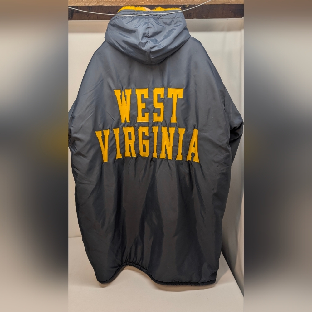 Vintage? West Virginia Mountaineers Sideline Puffer Parka
